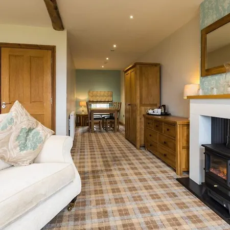 The At Otel Ravenglass